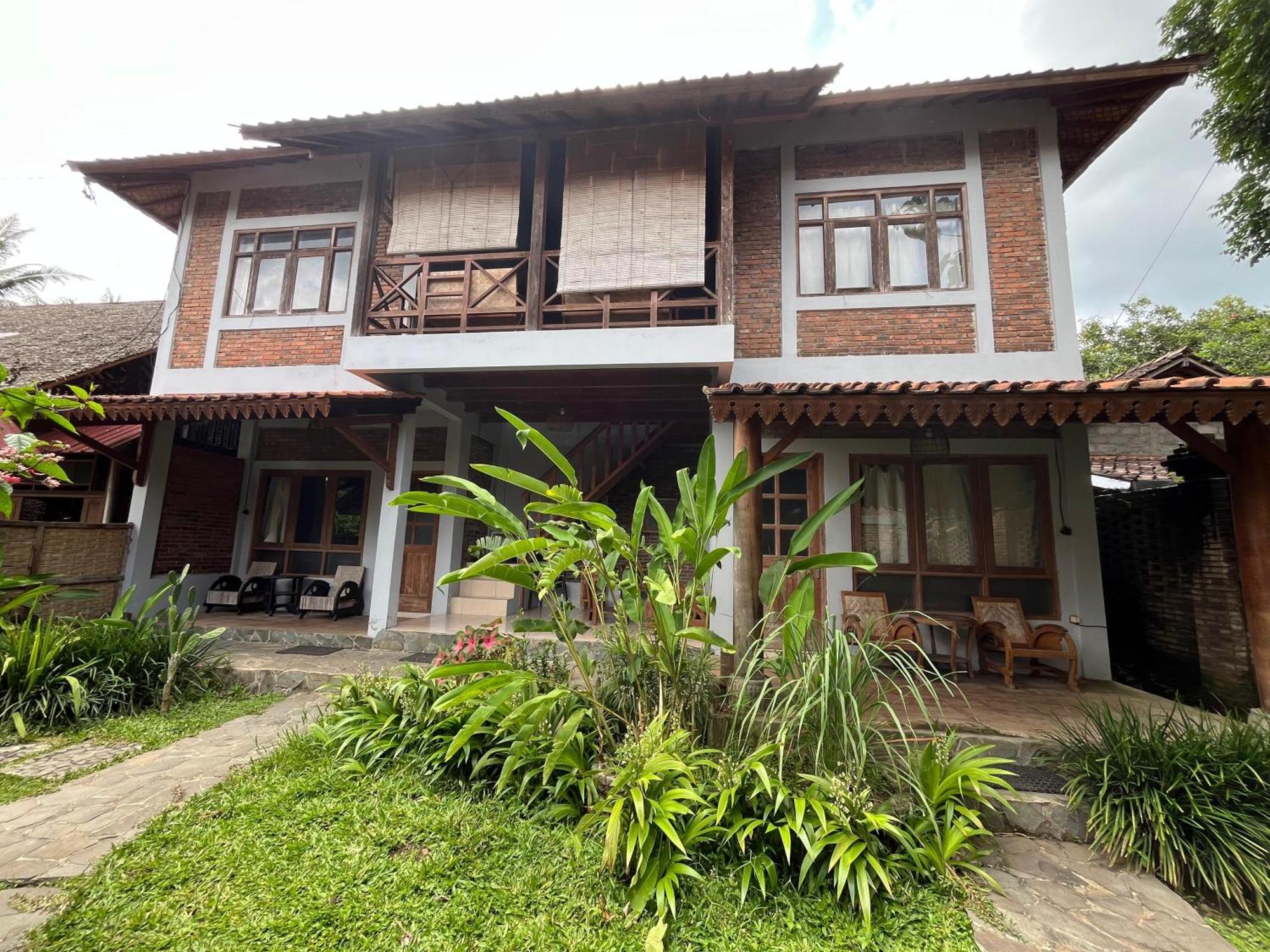 Saka Homestay Boutique & Cafe Magelang Zewnętrze zdjęcie